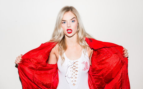 Samara Weaving アート女優 アーカイブ