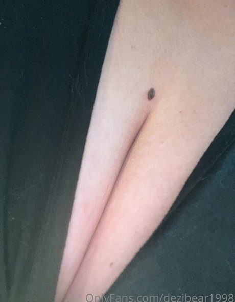 セクシーなブルネットのオンリーファンズ セックス 写真