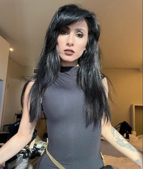 パンツを食い込ませるオンリーファンズ 無料裸 写真