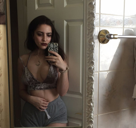 artbitch666 美しいスター 画像