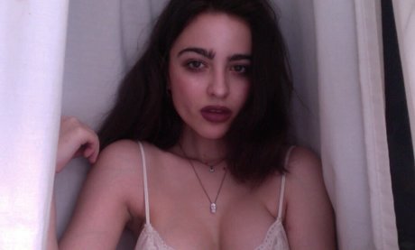 artbitch666 ホットなモデル 写真