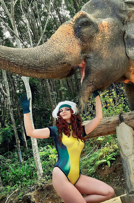 コスプレ ヘンタイ オンリーファンズ ポルノ 写真