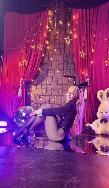 巨乳カップルオンリーファンズ 無料アダルト 画像