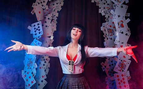 ニューハーフの乗馬オンリーファンズ ポルノグラフィック 写真