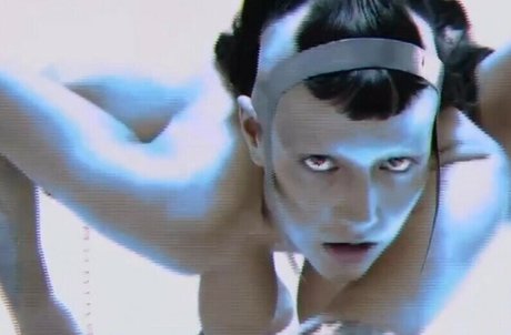 イギリスのおばあちゃんオンリーファンズ セクシーヌード 写真