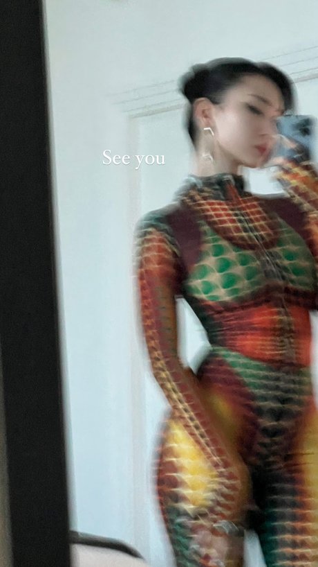 ミリタリーガールズオンリーファンズ 美しい裸 画像