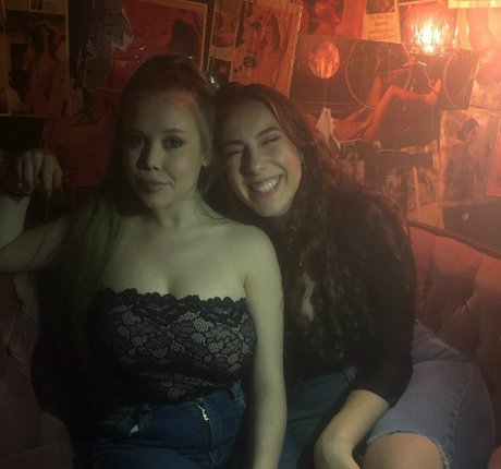 アマチュアブロンドオンリーファンズ えろ 画像