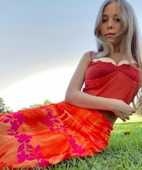 ぽっちゃり妊婦オンリーファンズ アートポルノ 画像