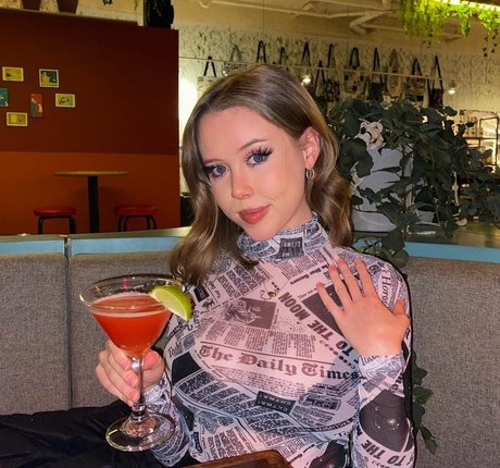 切断者オンリーファンズ ホット 画像