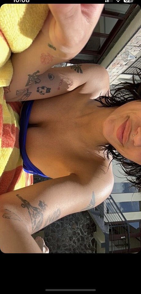 Tガールオンリーファン アート裸 ギャラリー