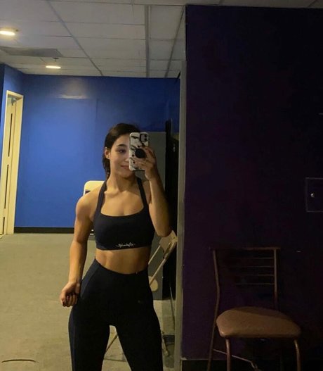 Roxanne Perez ポルノ女優 画像