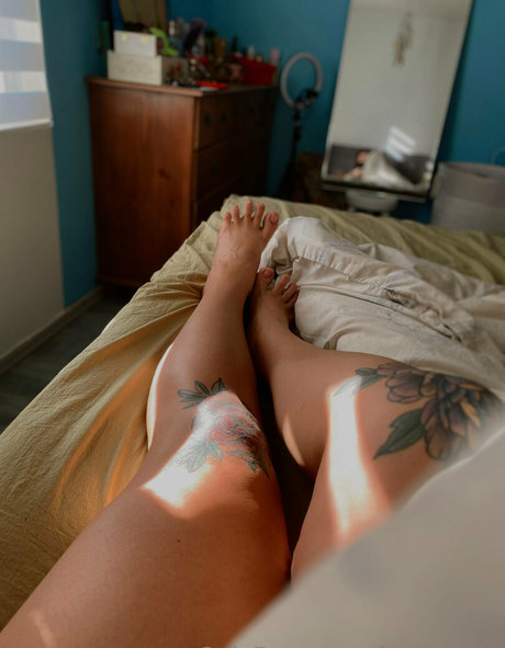 バニープリンセスオンリーファンズ アートポルノ 画像