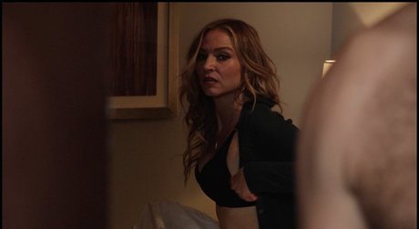 金髪の顔射オンリーファンズ エロチック 写真