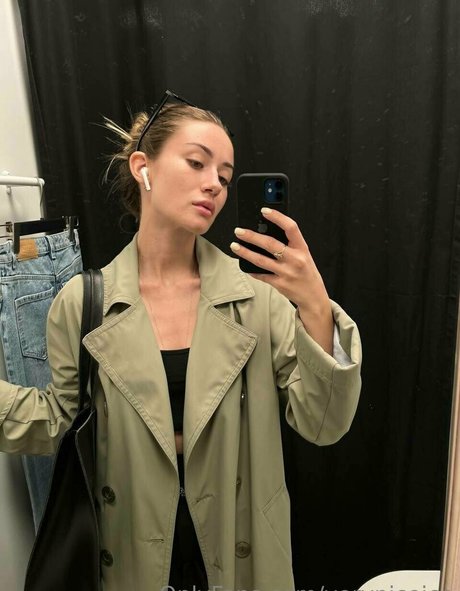 黒檀の指入れオンリーファンズ ホットセックス 写真