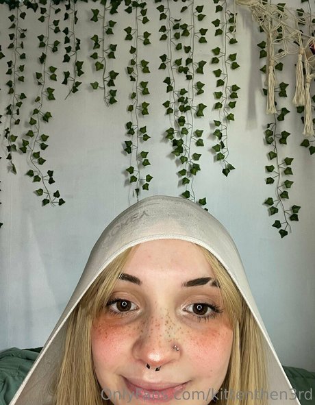 kittenthen3rd アダルトモデル 写真