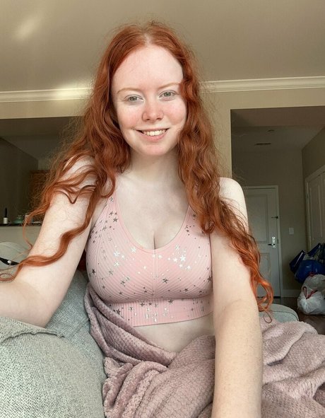 後背位オンリーファンズ エロ 写真