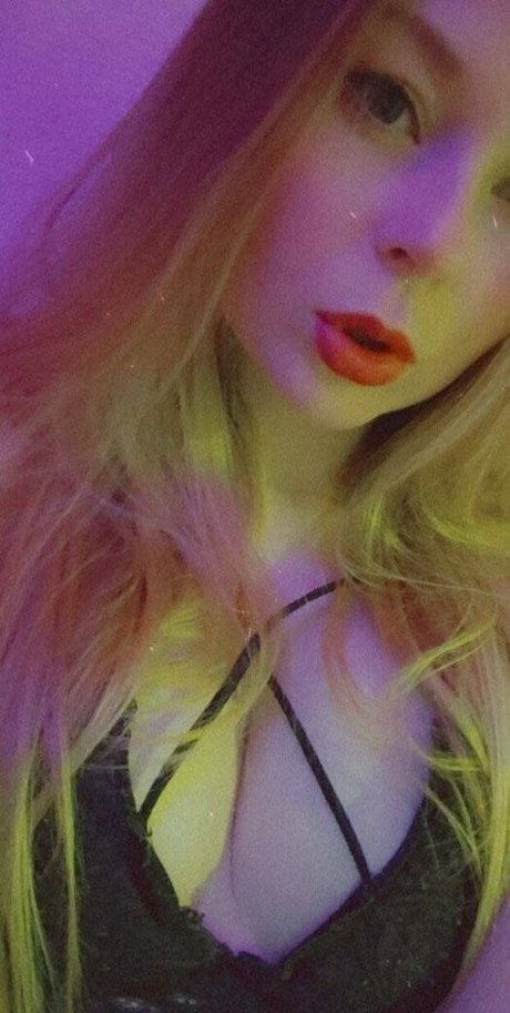 a tendergirl vialeti ホットモデル 画像