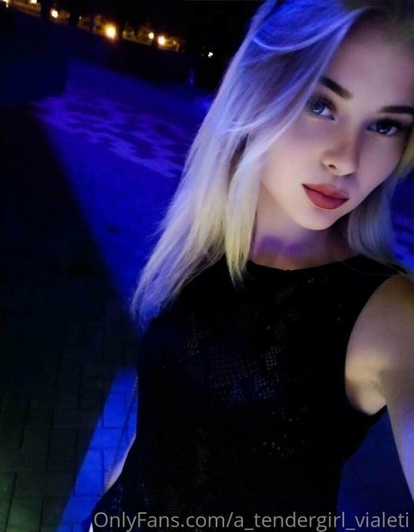 a tendergirl vialeti アダルトスター 写真
