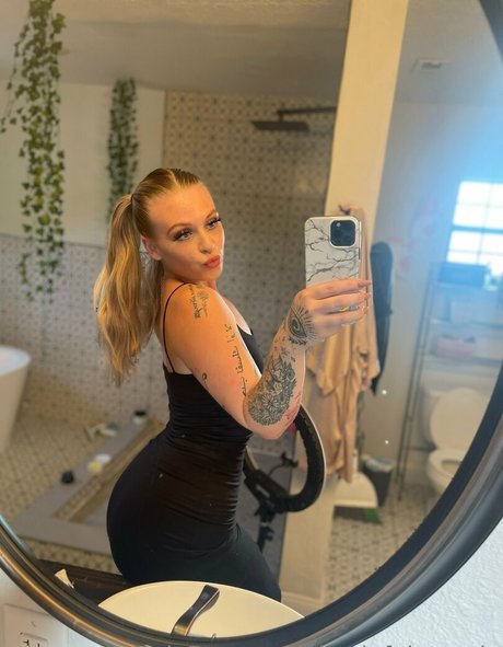 thesinfulscorpio HDスター ギャラリー