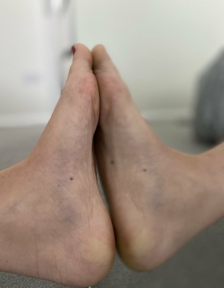 フィリピン人オンリーファンズ セクシーヌード 写真