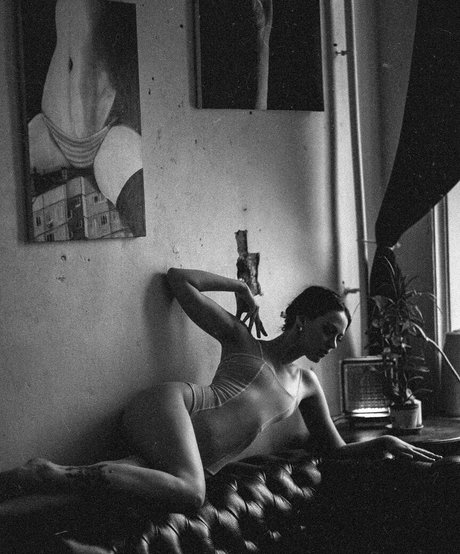 アナルコスプレオンリーファンズ 美しい裸 画像