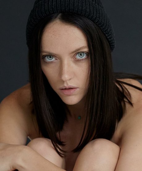 毛深いアジア人オンリーファンズ xxx 写真