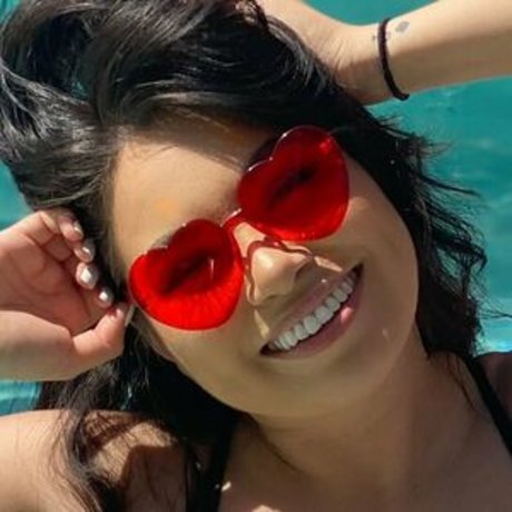 ミラーセルフィーオンリーファンズ ホット裸 写真