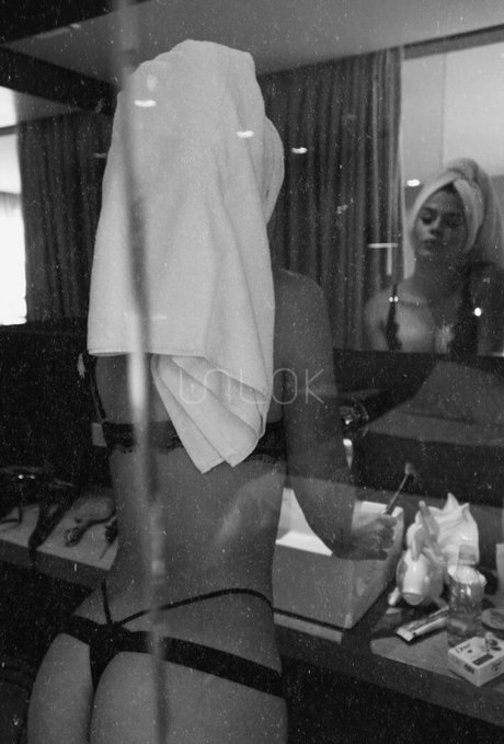 Nicole Mier 高品質のスター 写真