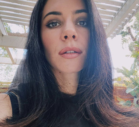 Marina Diamandis ホットなポルノスター 写真