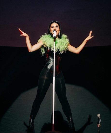 Marina Diamandis ポルノスター トップ ギャラリー