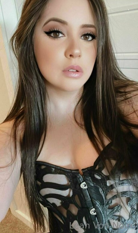 leahvonnoirefree 素敵なモデル アーカイブ