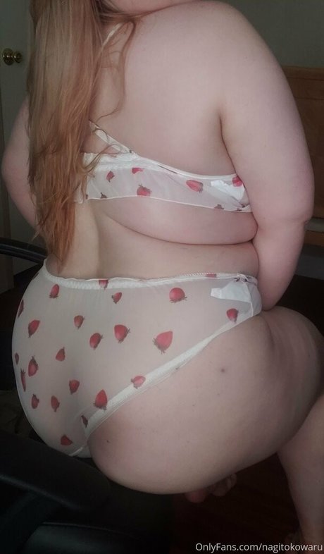 ティーンウェブカメラオンリーファンズ エロチック 画像