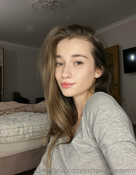 victoriadreamm ポルノモデル 写真