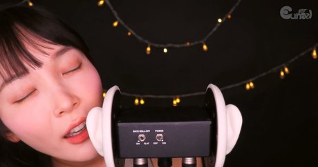 Eunzel ASMR エロティックなモデル 写真