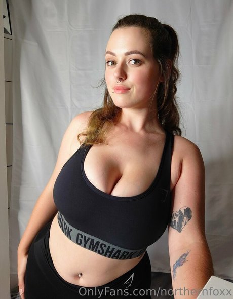 巨大なペニスオンリーファンズ セクシー ギャラリー