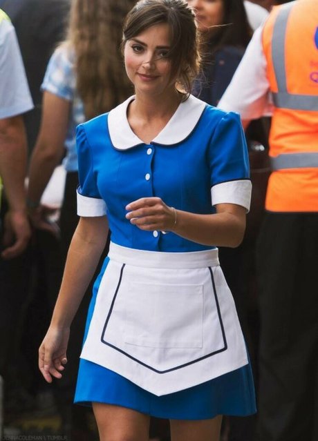 Jenna Louise Coleman 完璧なポルノスター 写真