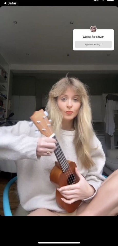 Diana Vickers ポルノスター ヌード 写真