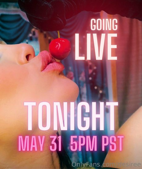 desiree ポルノスター 独占 写真