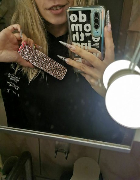 ニューハーフの乗馬オンリーファンズ 素敵 ギャラリー