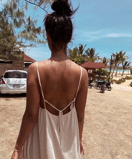 ランジェリーファックオンリーファンズ えろ 写真