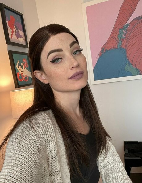 ゲイマッサージオンリーファンズ アートヌード 写真