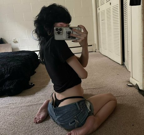 ぽっちゃり妊婦オンリーファンズ 無料セックス 写真