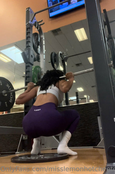 theultimatedeciever xxxスター 写真