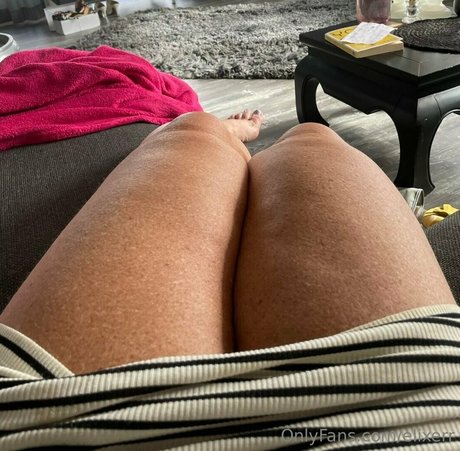 elixerr ヌードモデル 写真