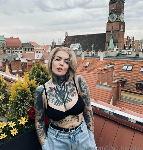 曲線美のランジェリーオンリーファンズ パーフェクト 写真