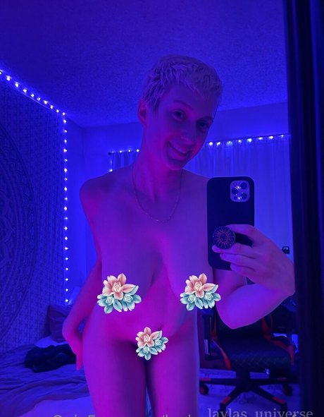 laylas universe free ポルノスター ヌード 画像