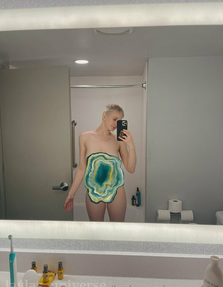 laylas universe free ホットスター 画像