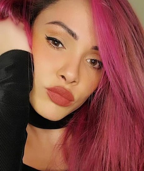 Melissa Santos エロティックなモデル 写真