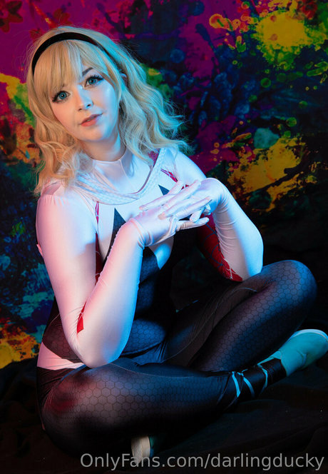 ティックトックスター オンリーファンズ 無料 写真