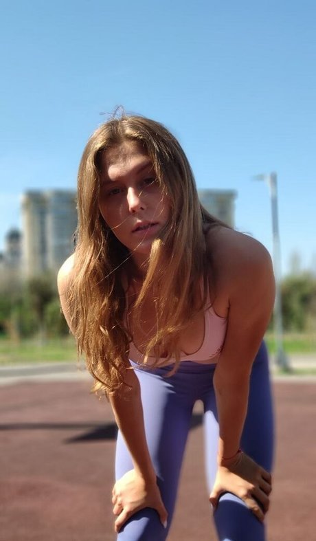 バニープリンセスオンリーファンズ 無料裸 ギャラリー